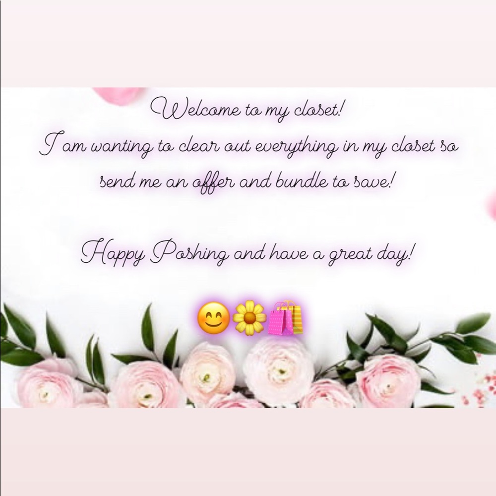 🌸🛍Closet clear out! Bundle and send offers! 🌸🛍